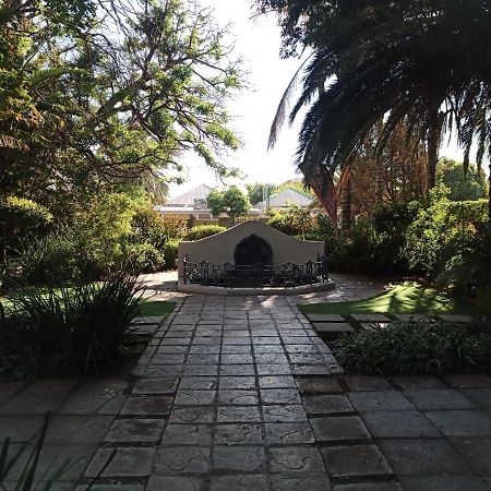 Cecil John Rhodes Guest House Kimberley Exterior photo