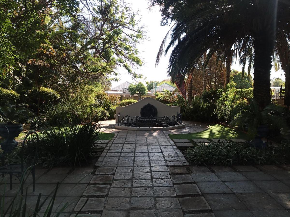 Cecil John Rhodes Guest House Kimberley Exterior photo